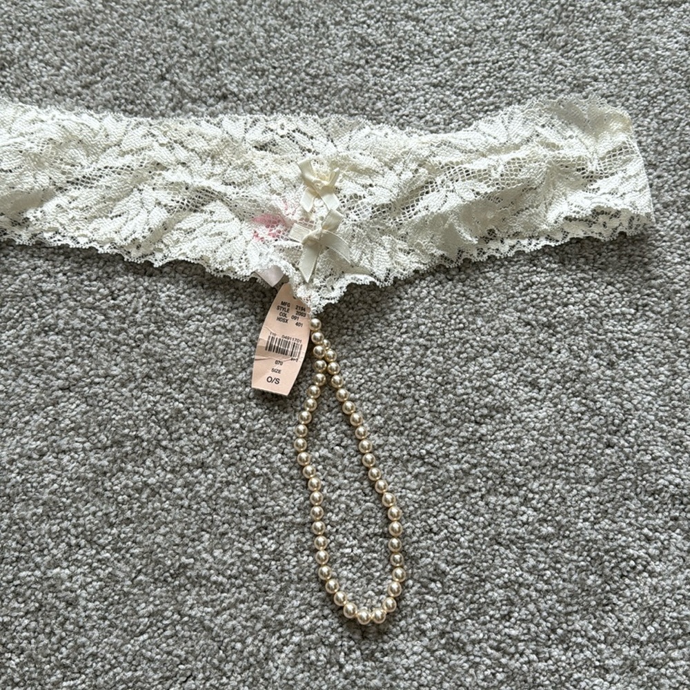 Victoria’s Secret lace pearl thong. O/S Bridal panty